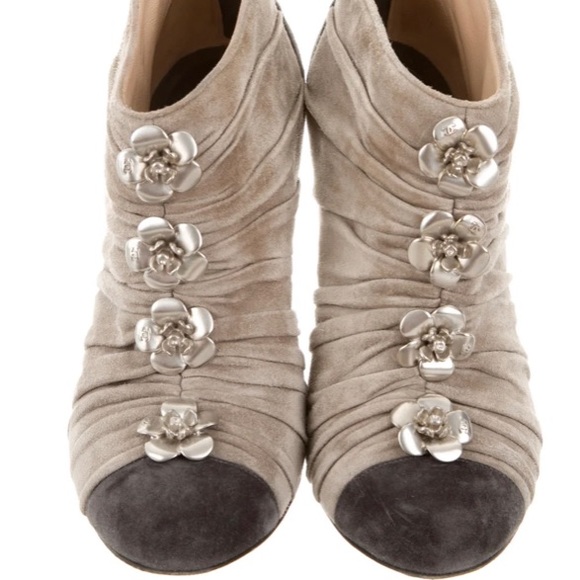 Chanel Camellia cap-toe suede bootie 9.5/39.5 - Picture 1 of 5